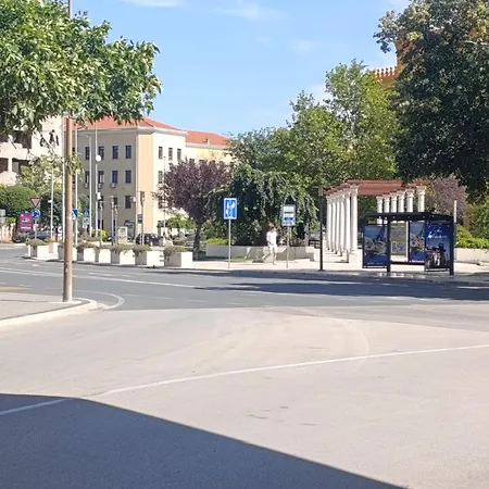 Yasmine Apartman *